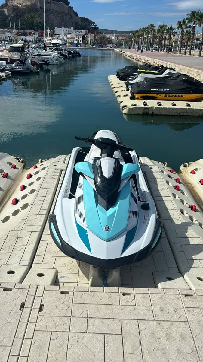 Alquiler de motos de agua en Denia - Yamaha VX 1200
